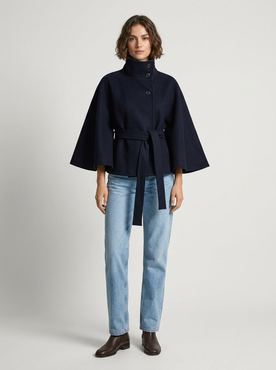 Manteau Ceinturé Col Montant  L'Élégance Enveloppante