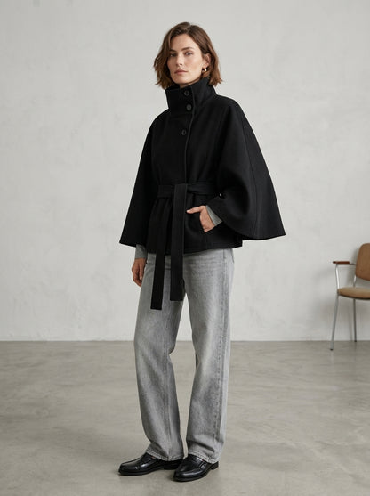 Manteau Ceinturé Col Montant  L'Élégance Enveloppante