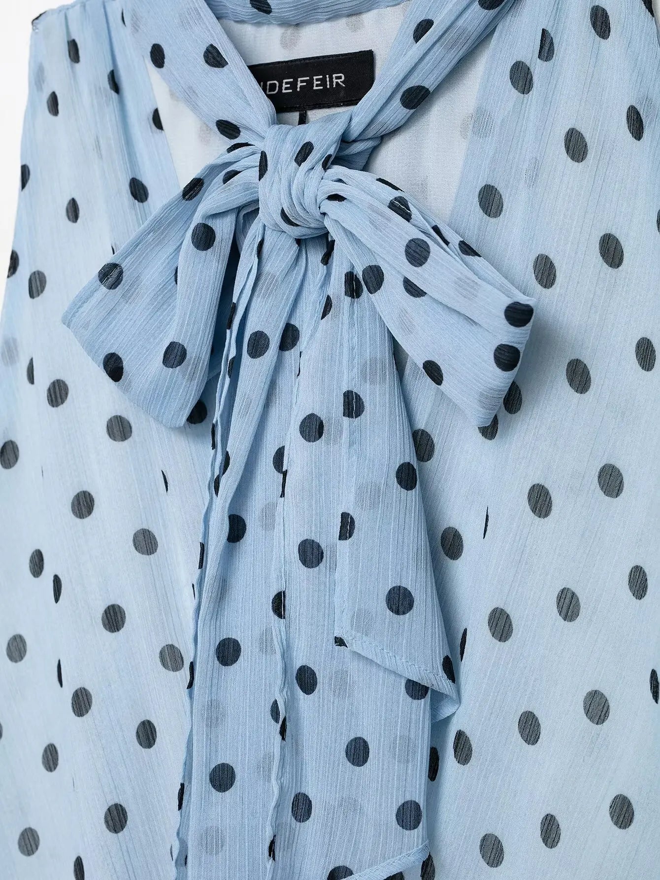 Blouse Sans Manches Léa & Romantisme Fluide