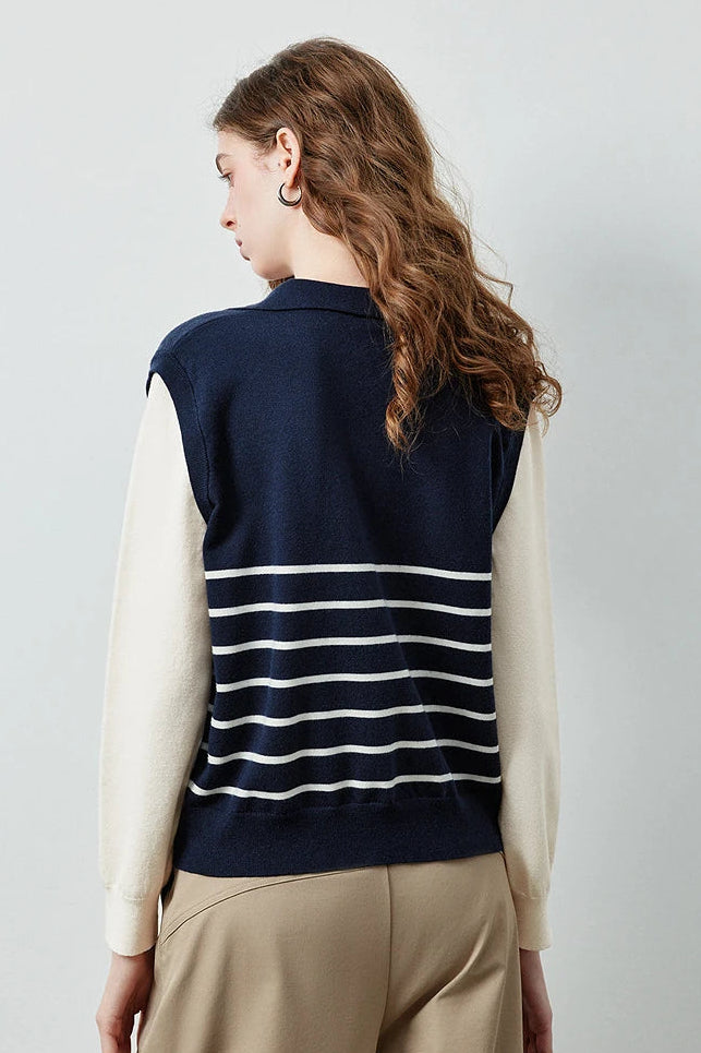 Le Pull Tricoté Effet Deux Pièces à Rayures Graphiques