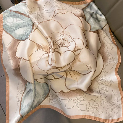 Le Petit Foulard Carré Satiné & Multiusage