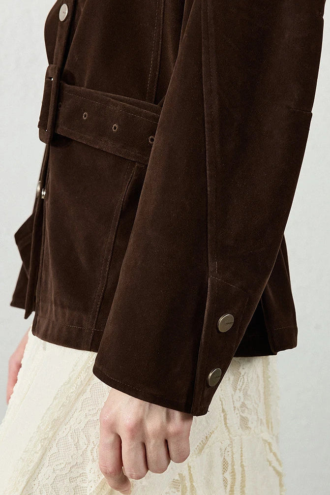 La Veste Rétro Safari Ceinturée en Daim Café Foncé