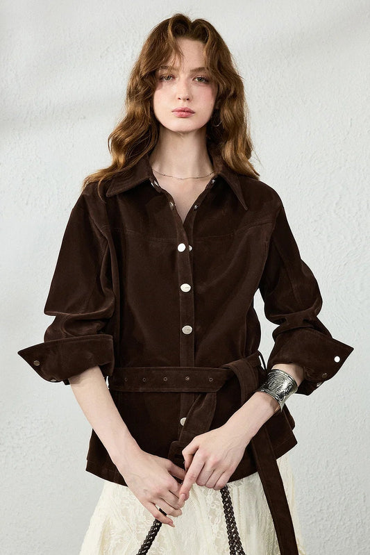 La Veste Rétro Safari Ceinturée en Daim Café Foncé