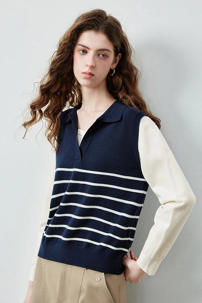 Le Pull Tricoté Effet Deux Pièces à Rayures Graphiques