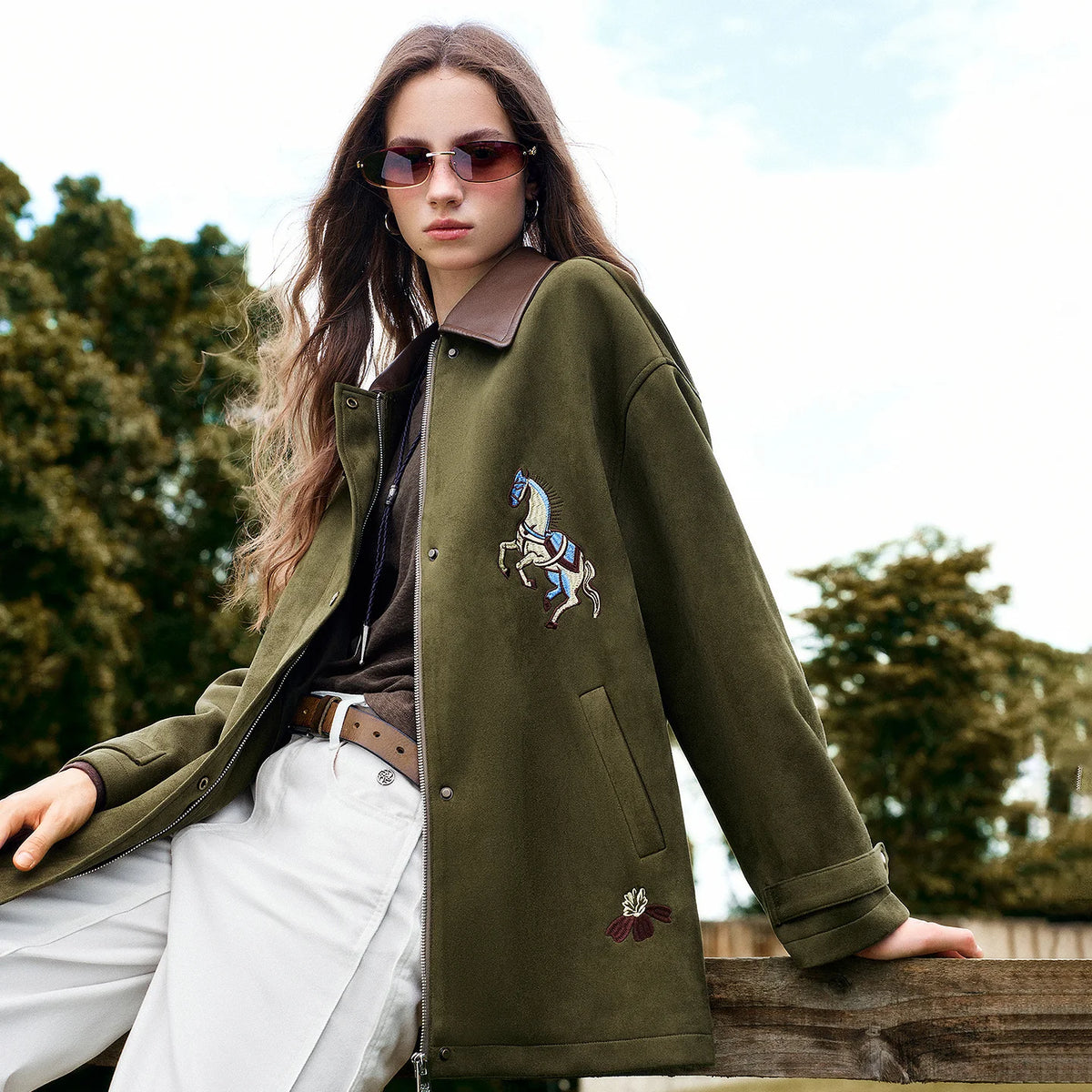 La Veste Longue en Daim & Velours Brodé
