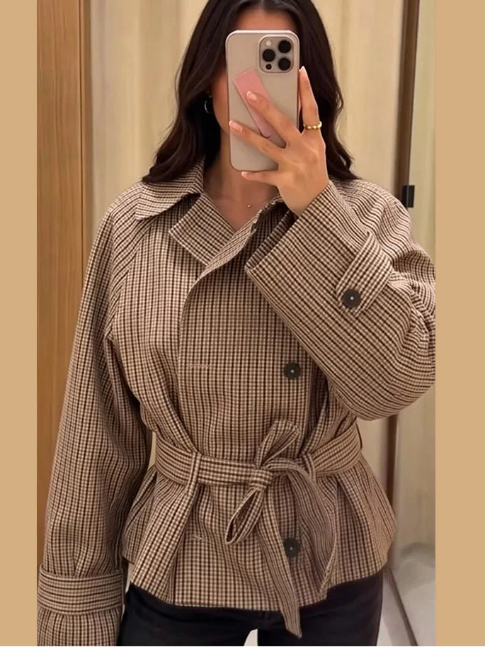 Veste Courte à Carreaux et Ceinture