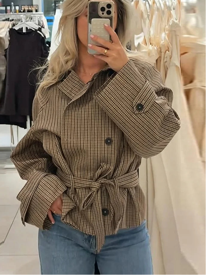 Veste Courte à Carreaux et Ceinture