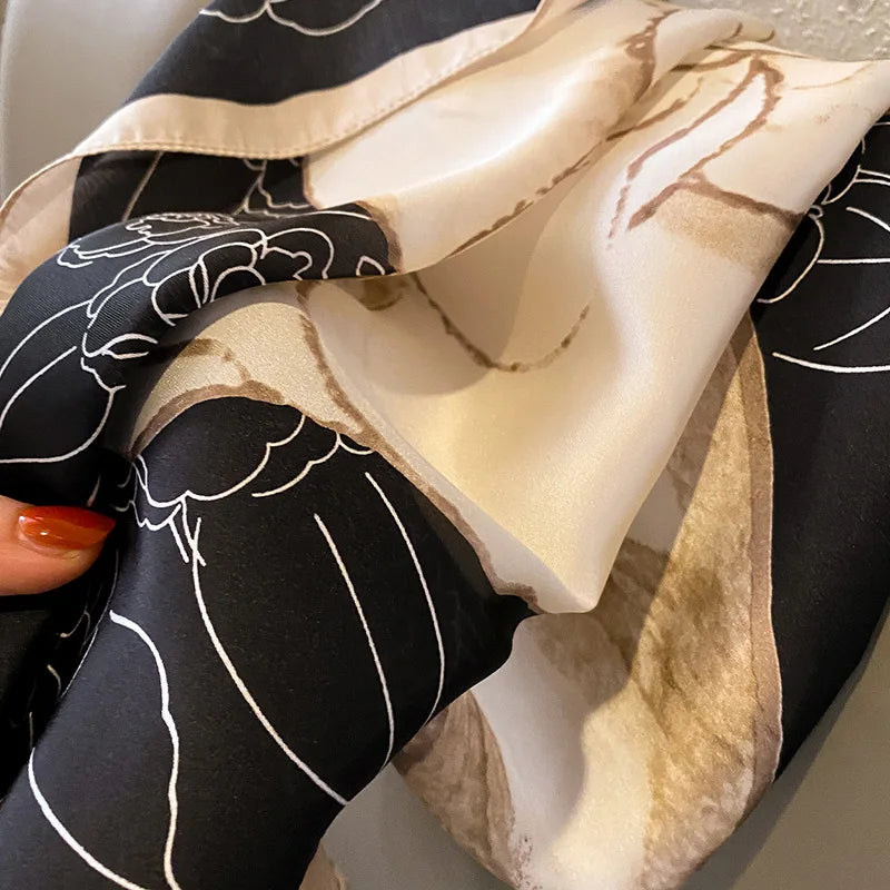Le Petit Foulard Carré Satiné & Multiusage