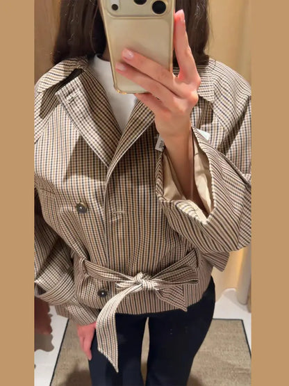 Veste Courte à Carreaux et Ceinture