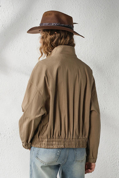 La Veste Workwear Vintage Chic à Col Montant & Volants