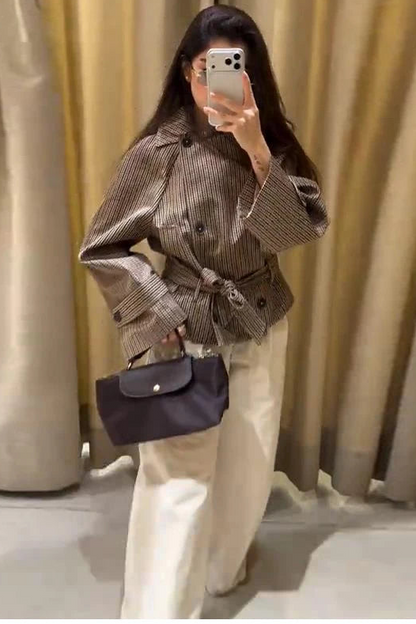 Veste Courte à Carreaux et Ceinture