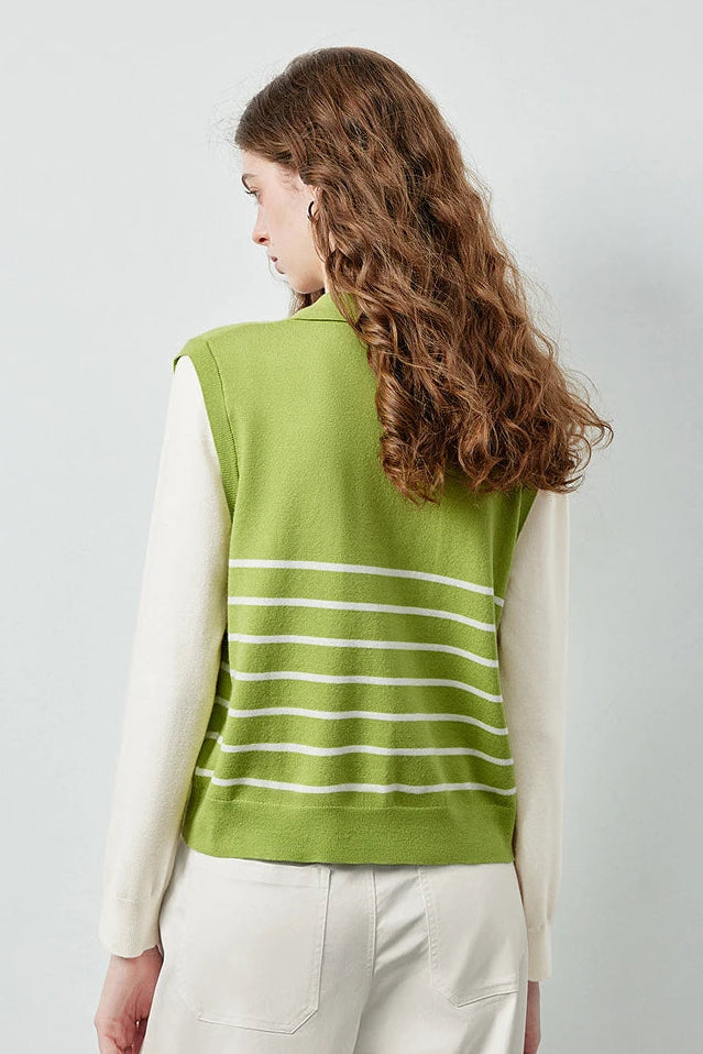Le Pull Tricoté Effet Deux Pièces à Rayures Graphiques